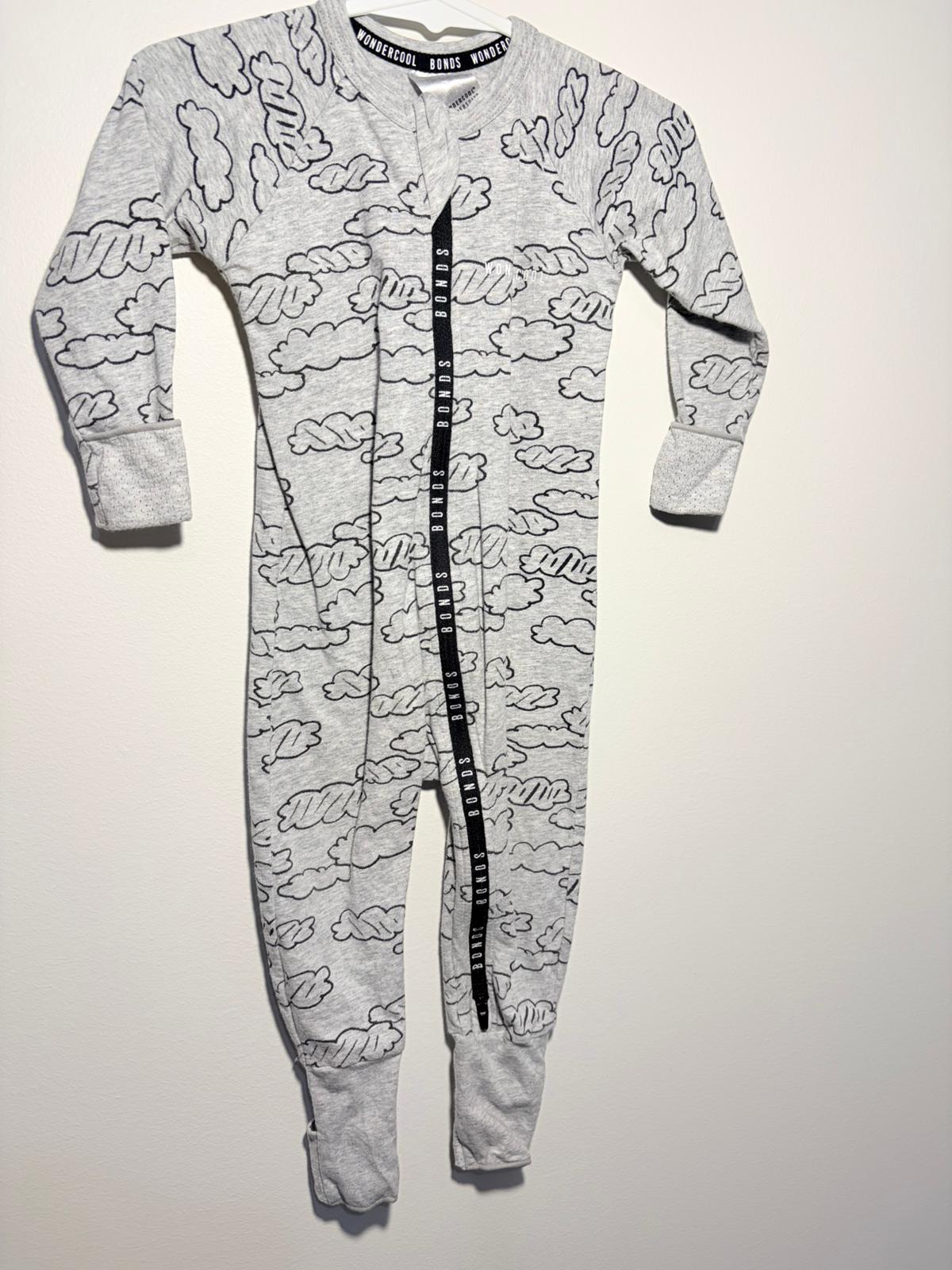 0 Bonds wondercool suit grey with black cloud print.