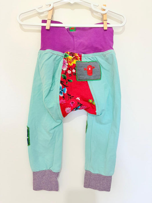 Size 1 O!SH!M Scandi turquoise purple pants.
