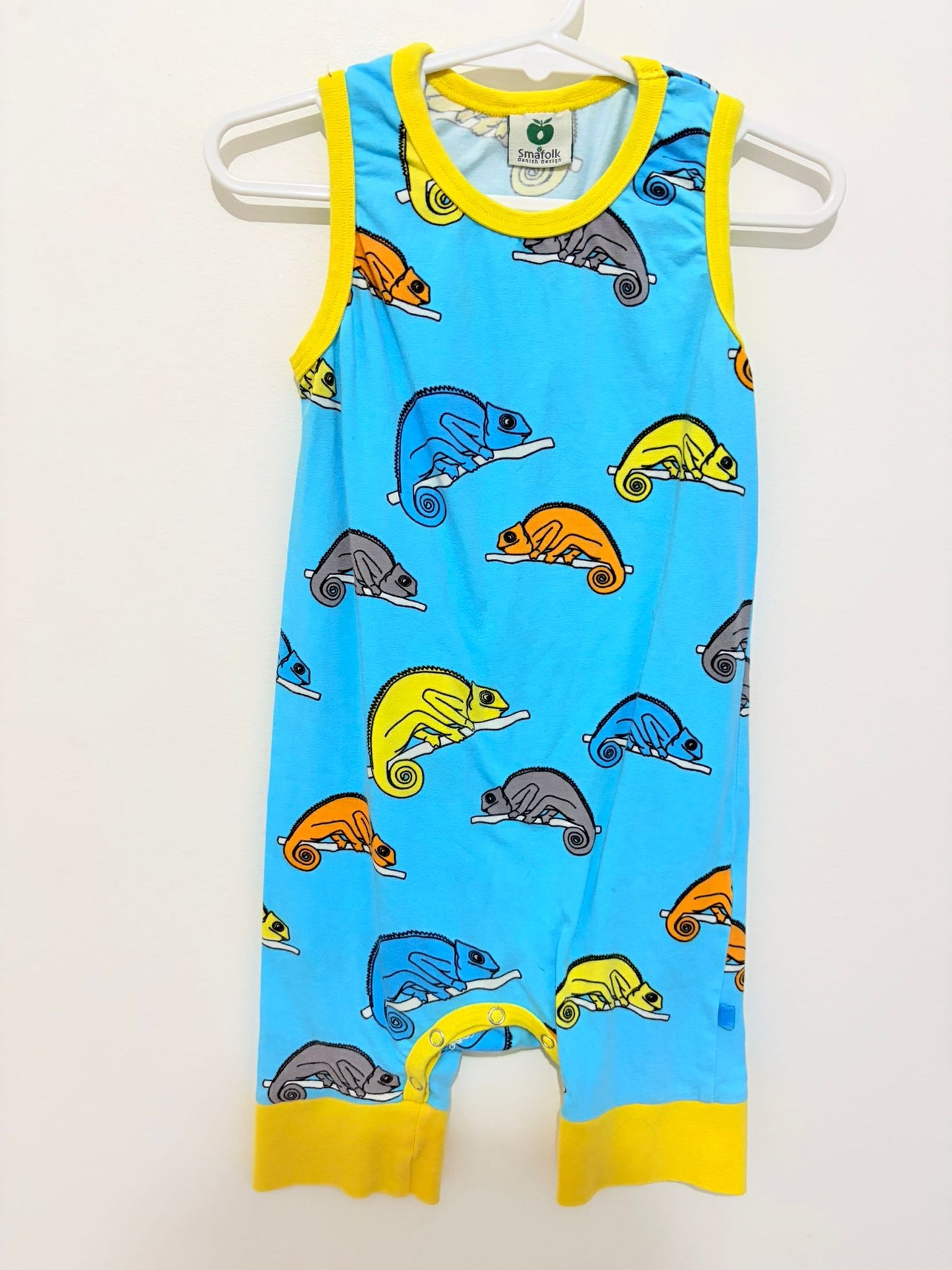 Size 1 SMAFOLK Danish design chameleon print onesie.