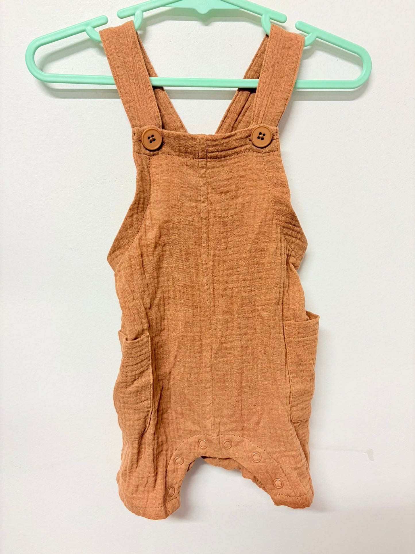 Size 00 Milky tan linen overall shorts.
