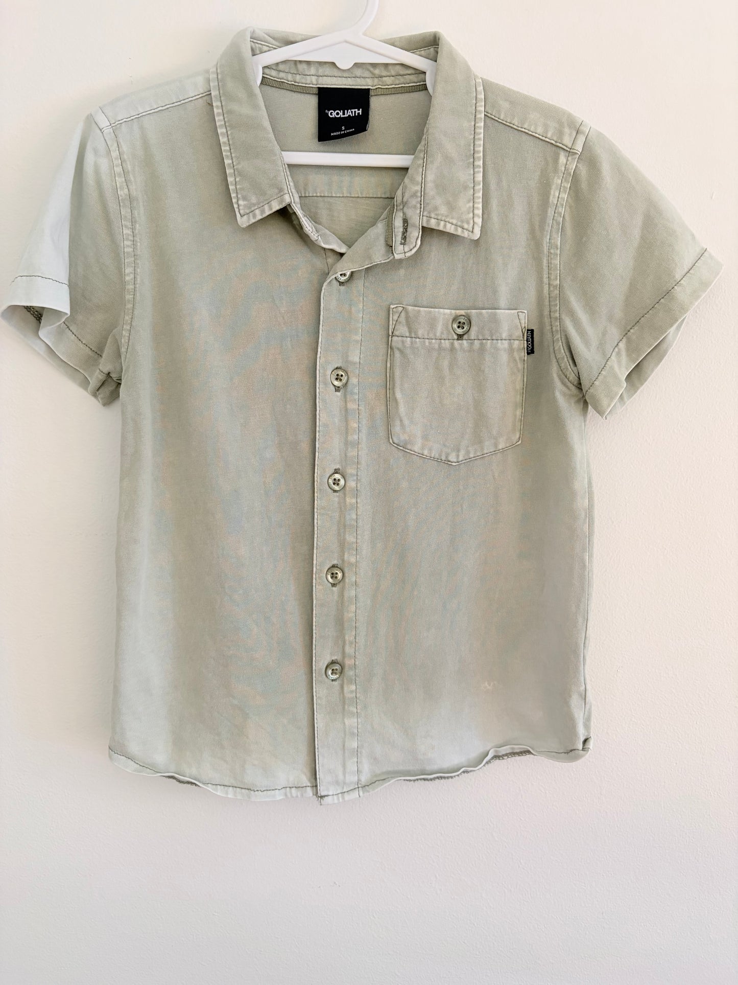 Size 5 Goliath olive green shirt