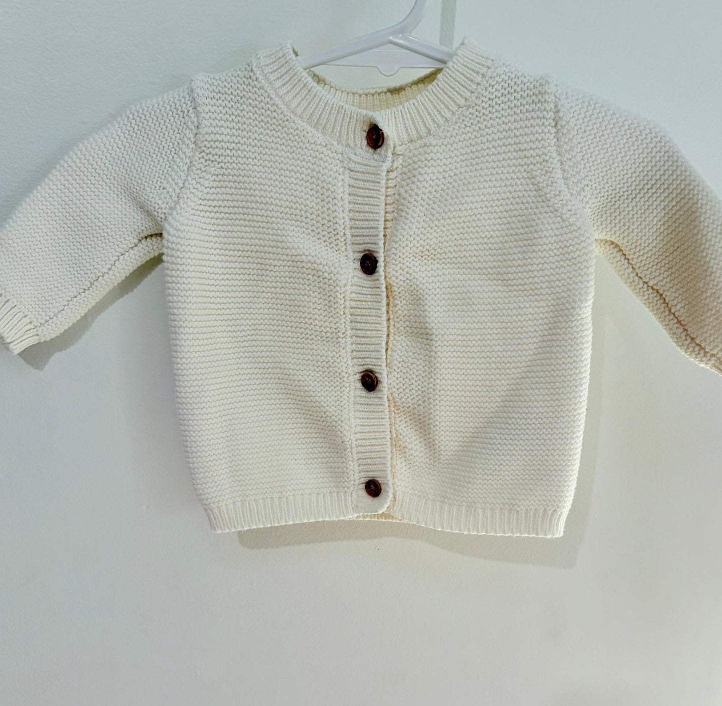 0000 Dymples knitted cardigan cream.