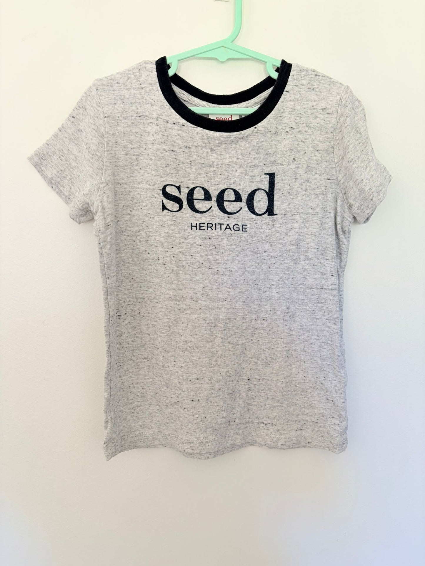Size 6 Seed grey printed logo t-shirt.