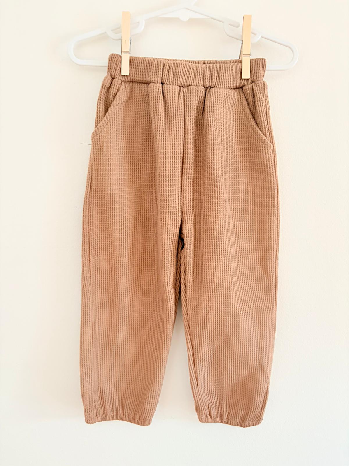 Size 3 No label outfit cream top with brown pants.