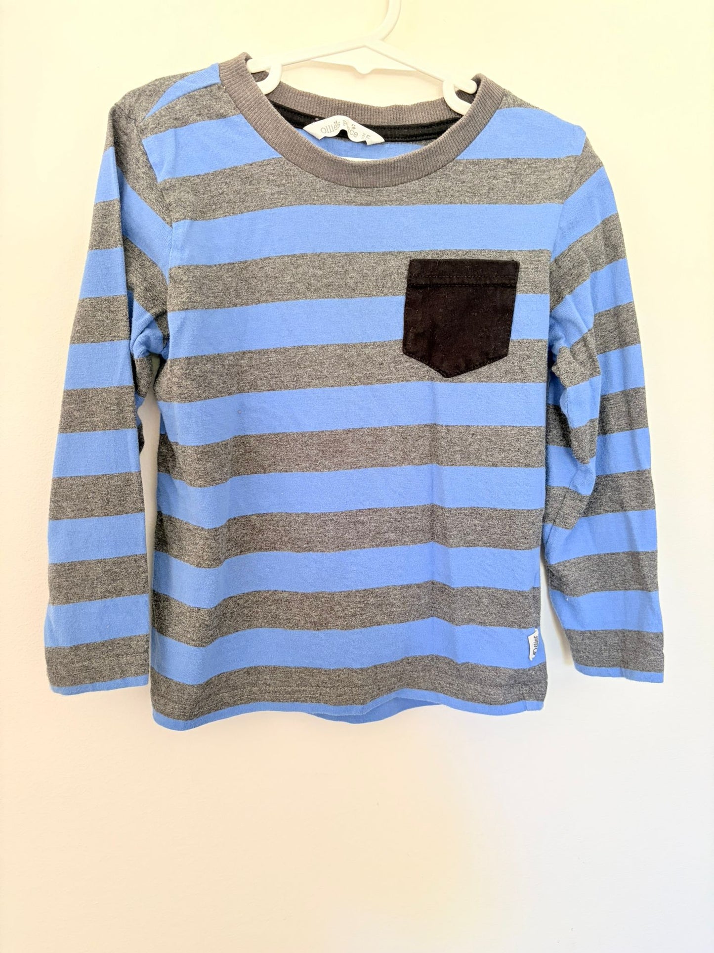 Size 5 Ollies place grey/blue striped long sleeved top.