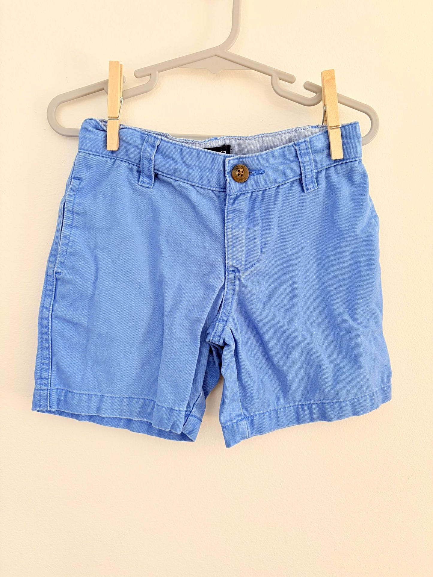 Size 3 Chaps 100% cotton blue shorts.