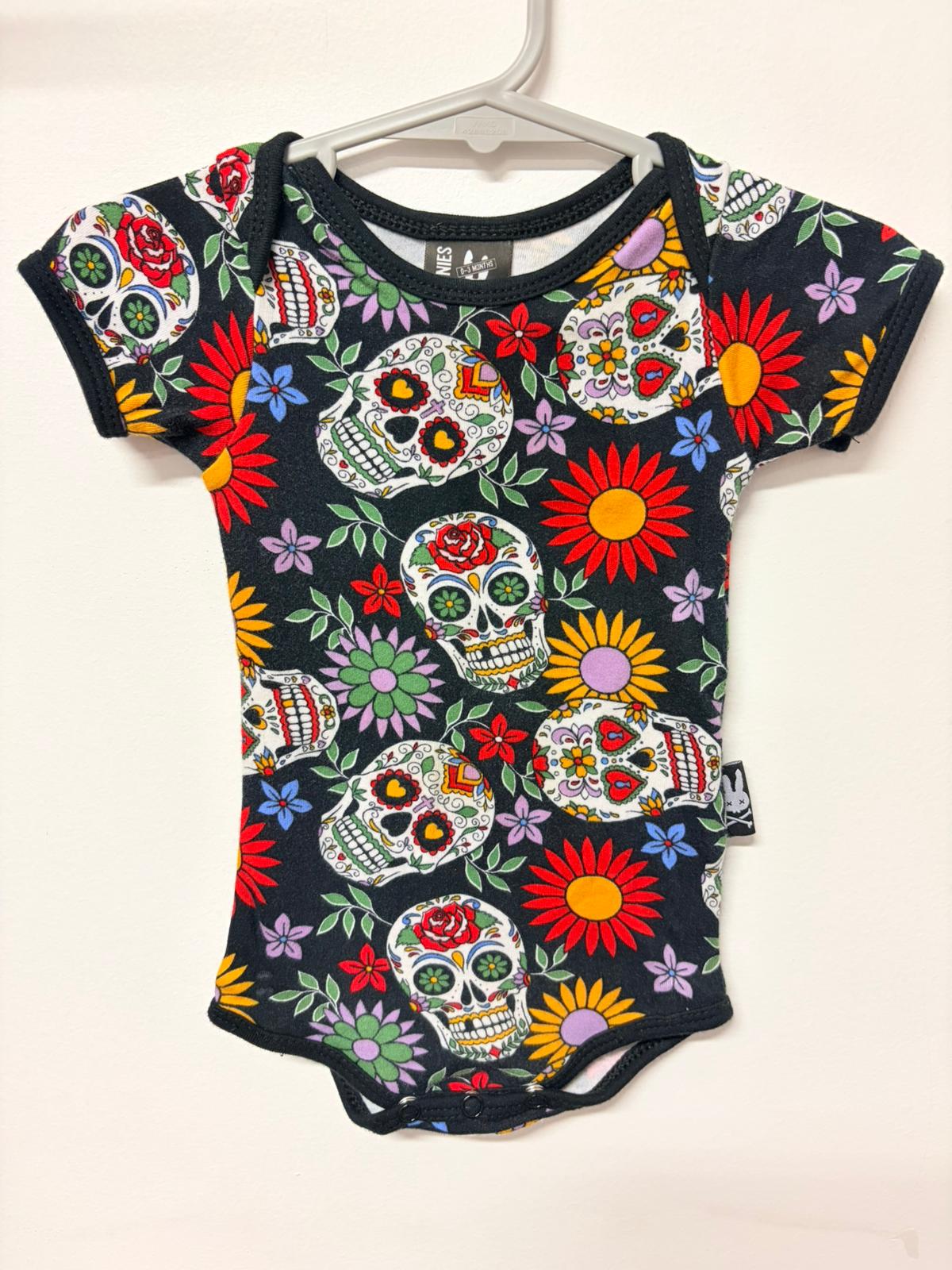 000 Six bunnies skulls bodysuit.