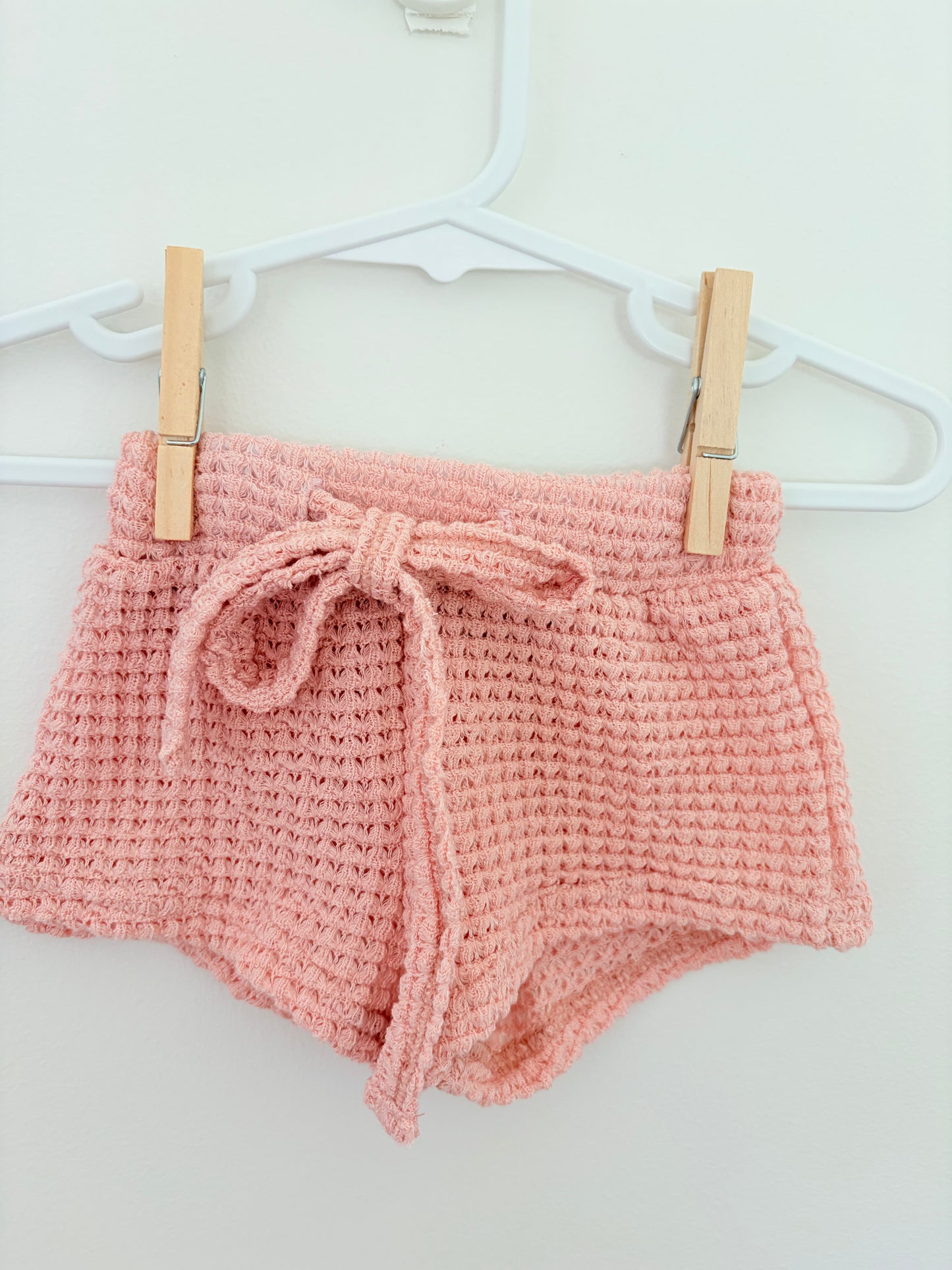 000 Quin + Coco outfit dusty pink top & shorts set