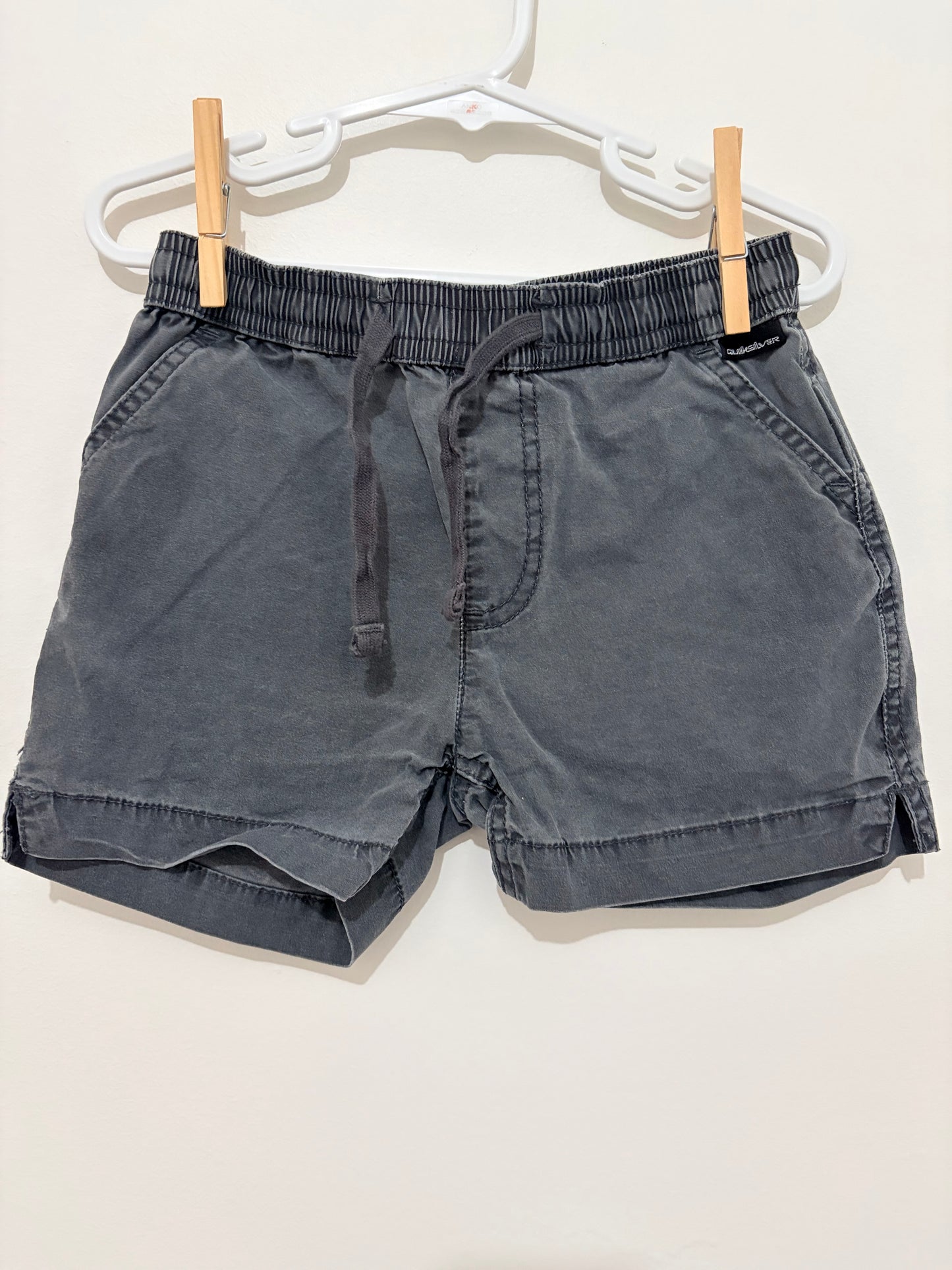 Size 2 quicksilver charcoal shorts