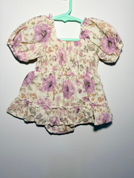 00 Baby baby linen lilac flower romper.