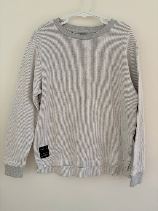 Size 6 Indie white & grey jumper.