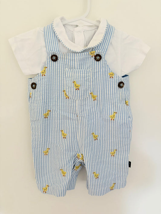 Size 00 JoJo maman Bebe overalls and short sleeve bodysuit set.
