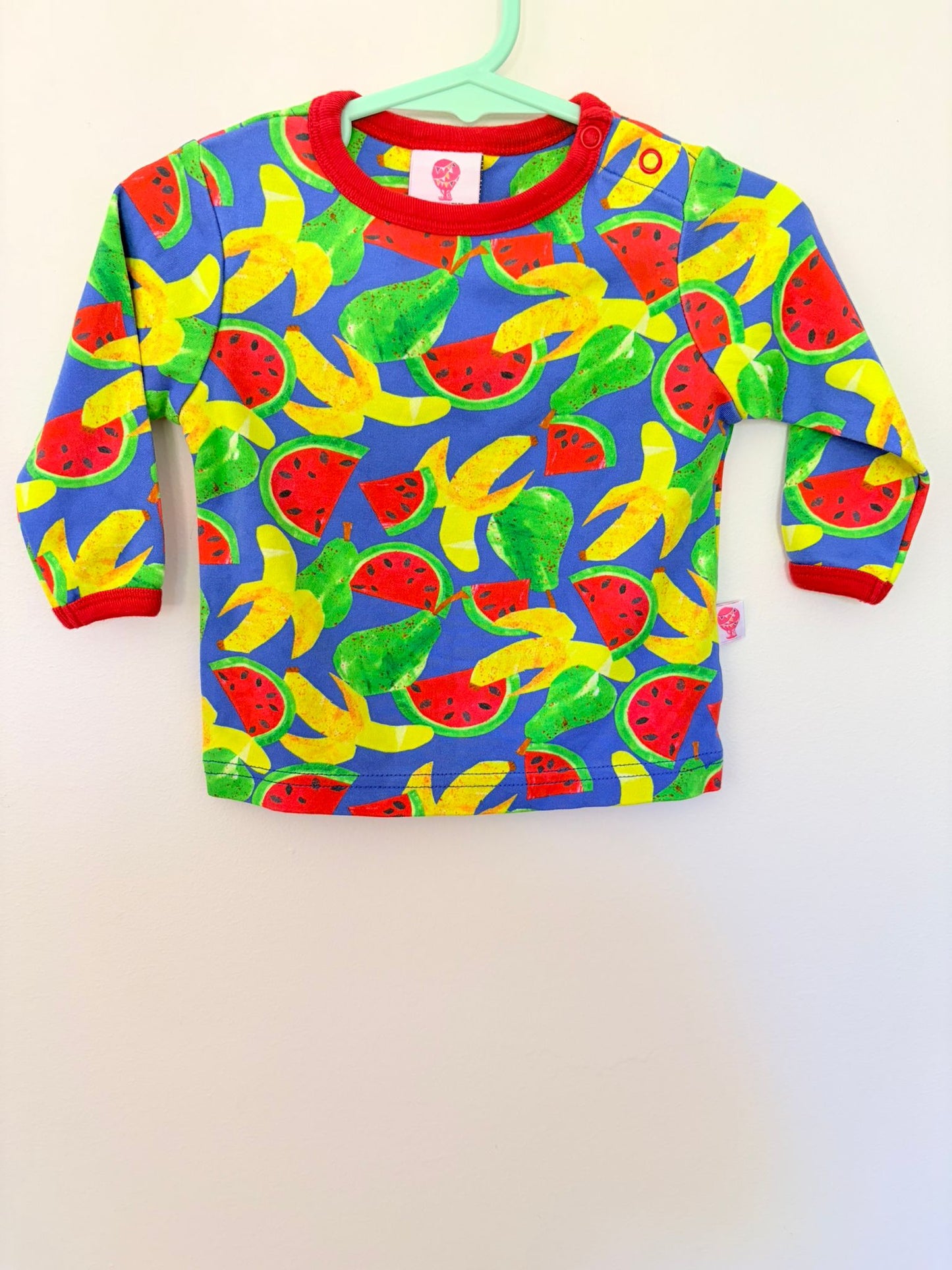 Size 0 Bunting tree fruit print long sleeved t-shirt.