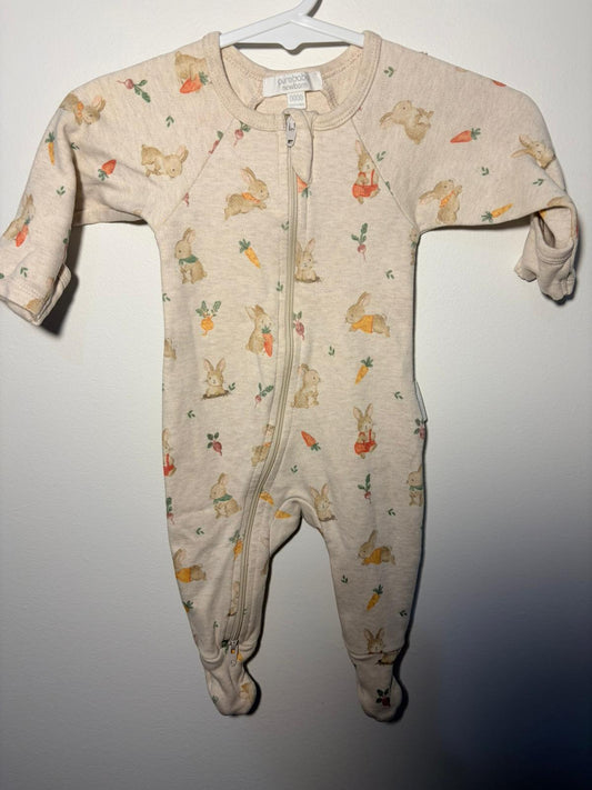 0000 Purebaby onesie oatmeal with rabbit print.