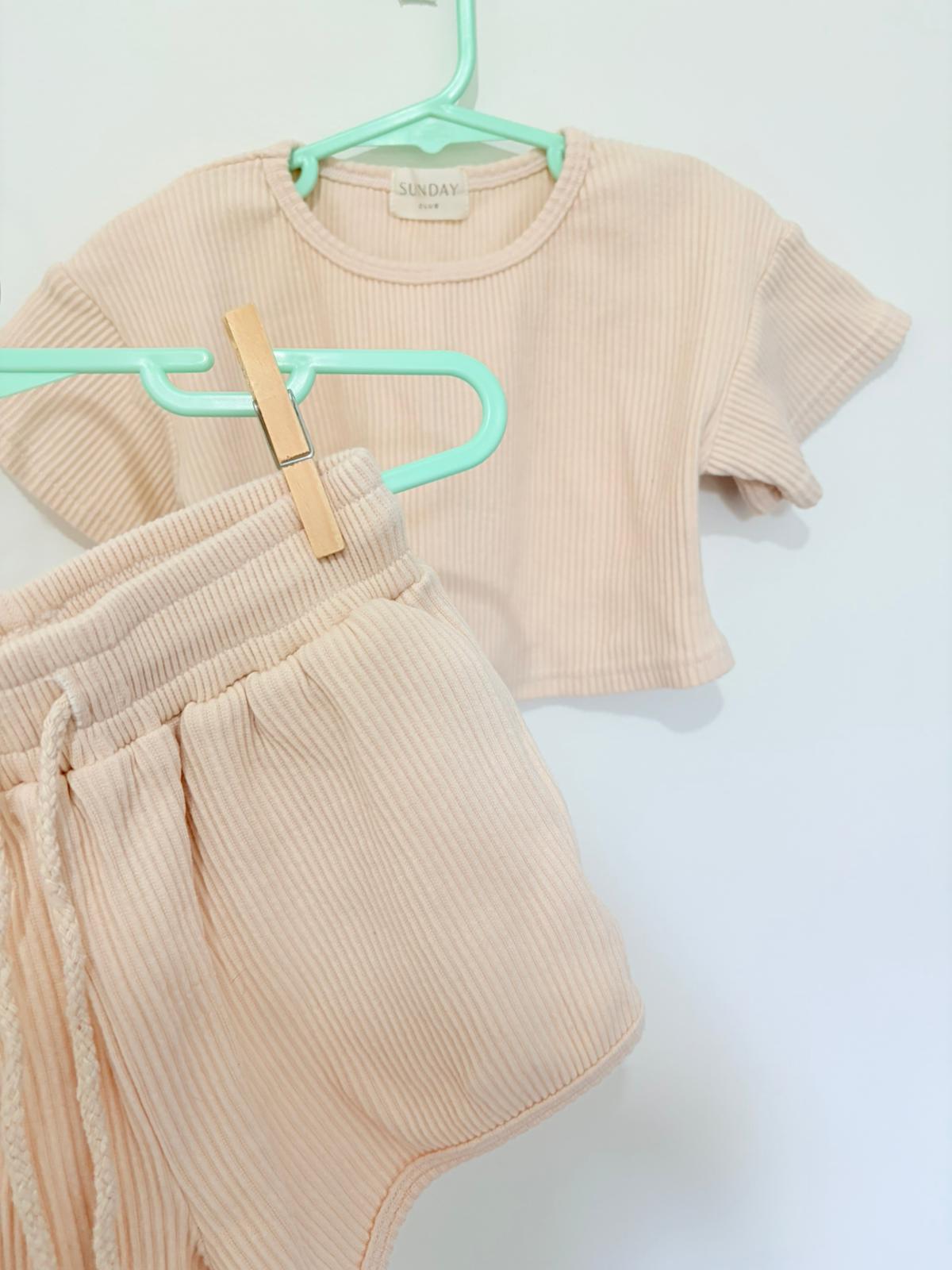 Size 3/4 Girls Sunday club Cream shorts and top.