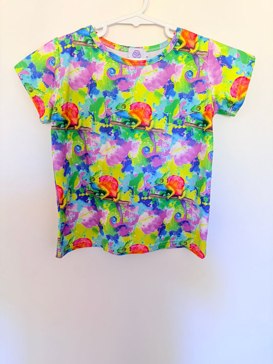 Size 3 Cheeky Chickadee chameleon T-shirt/top.