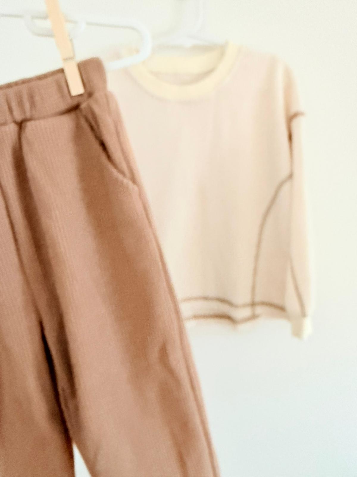 Size 3 No label outfit cream top with brown pants.