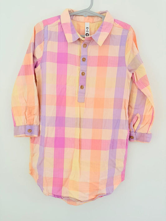 Size 4 K-D pastel check shirt.