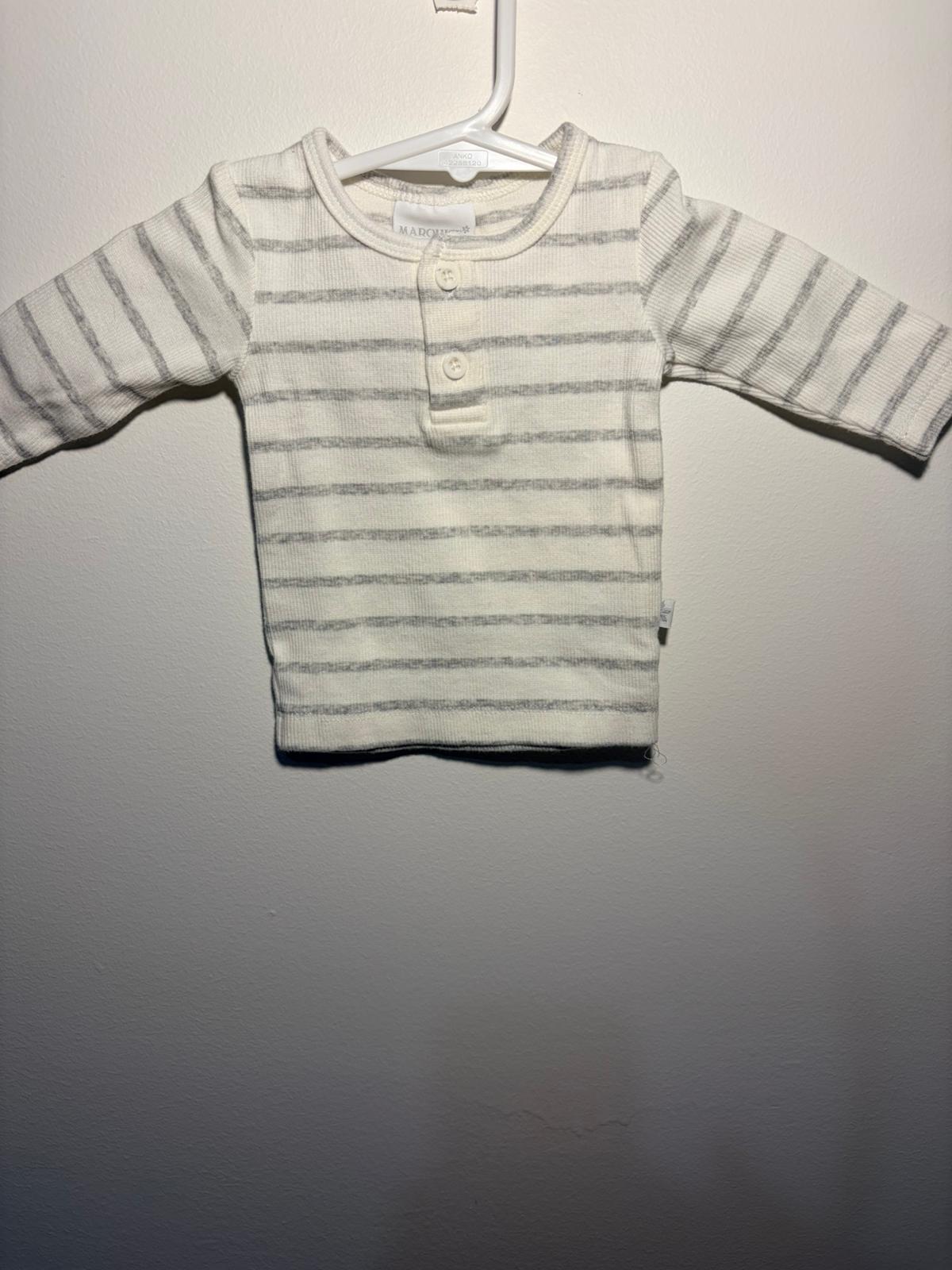 0000 Marquise long sleeve ribbed grey striped top.