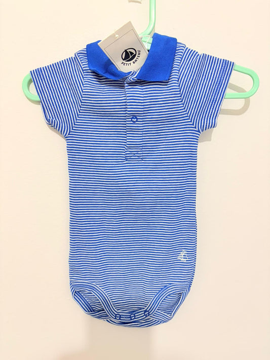 Size 000 ( ew with tags) PETIT Bateau blue stripes short sleeve bodysuit.