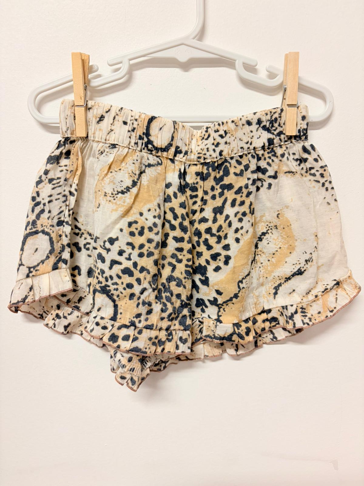 Size L (3-4 yrs) My island baby thin cotton shorts animal print.