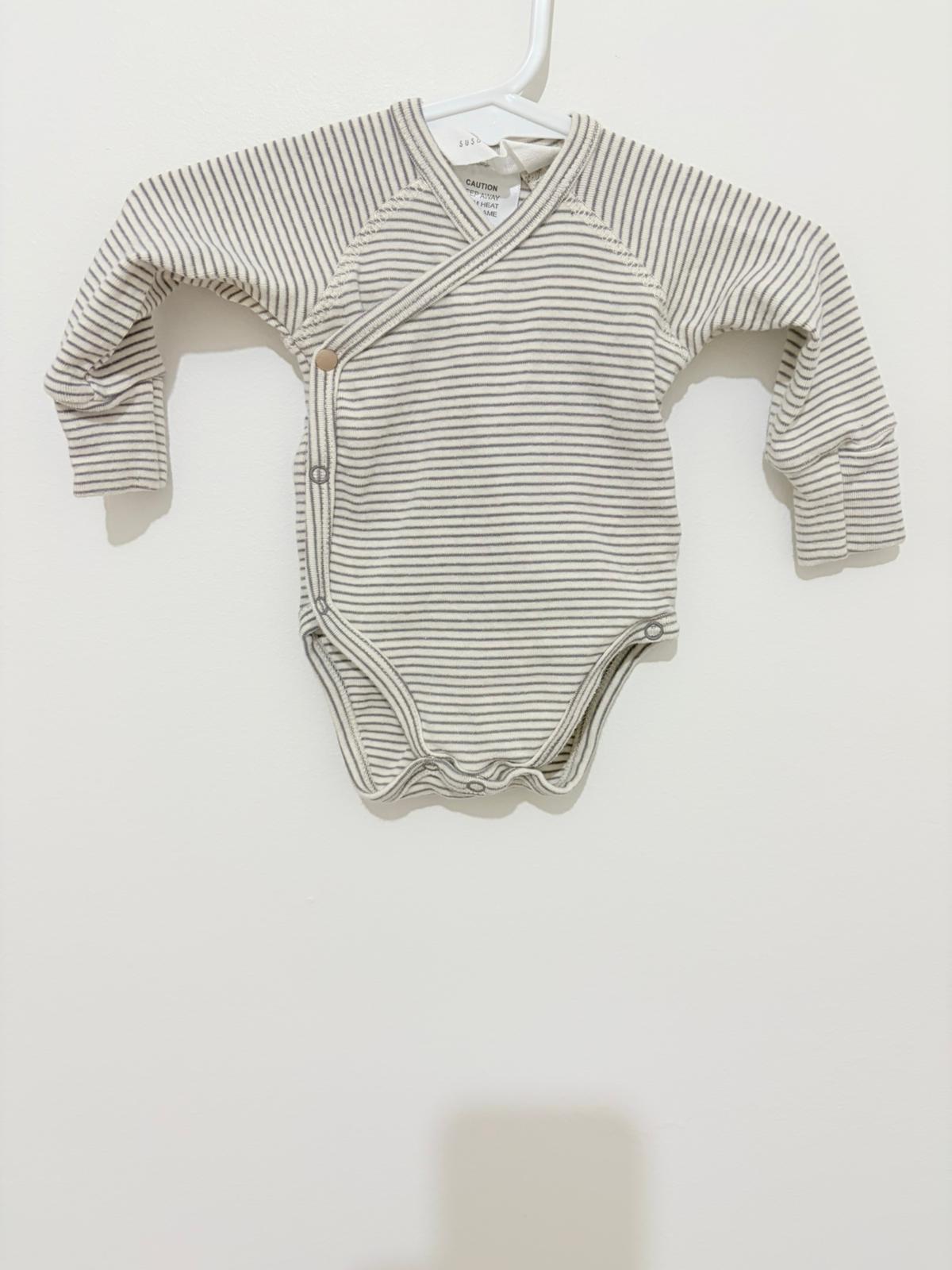 0000 Susukoshi long sleeve bodysuit grey stripes.