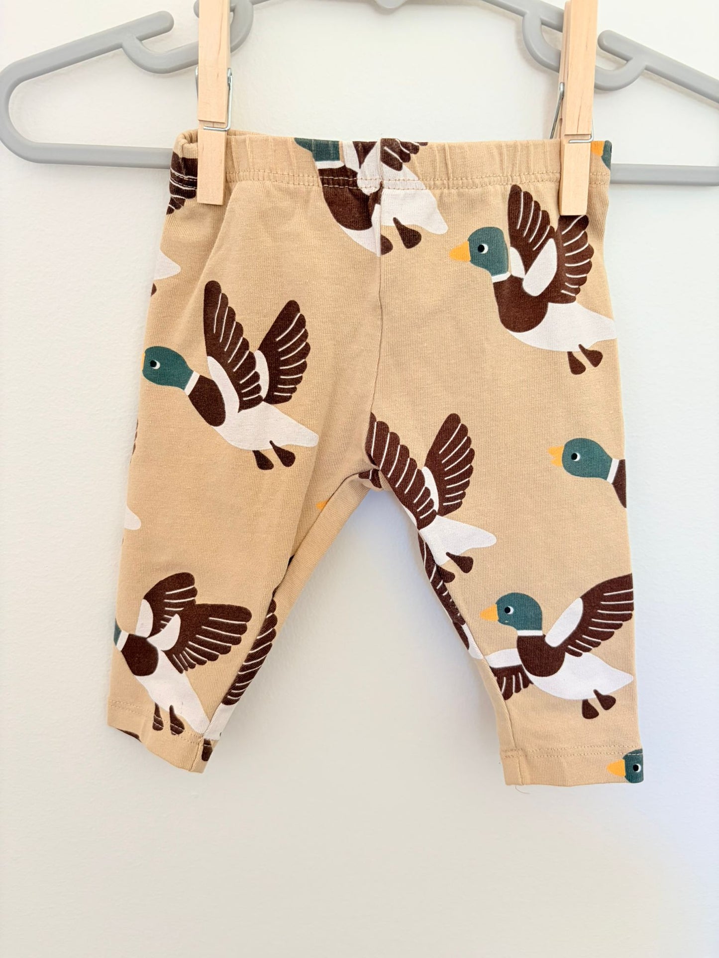 000 Target leggings duck print.