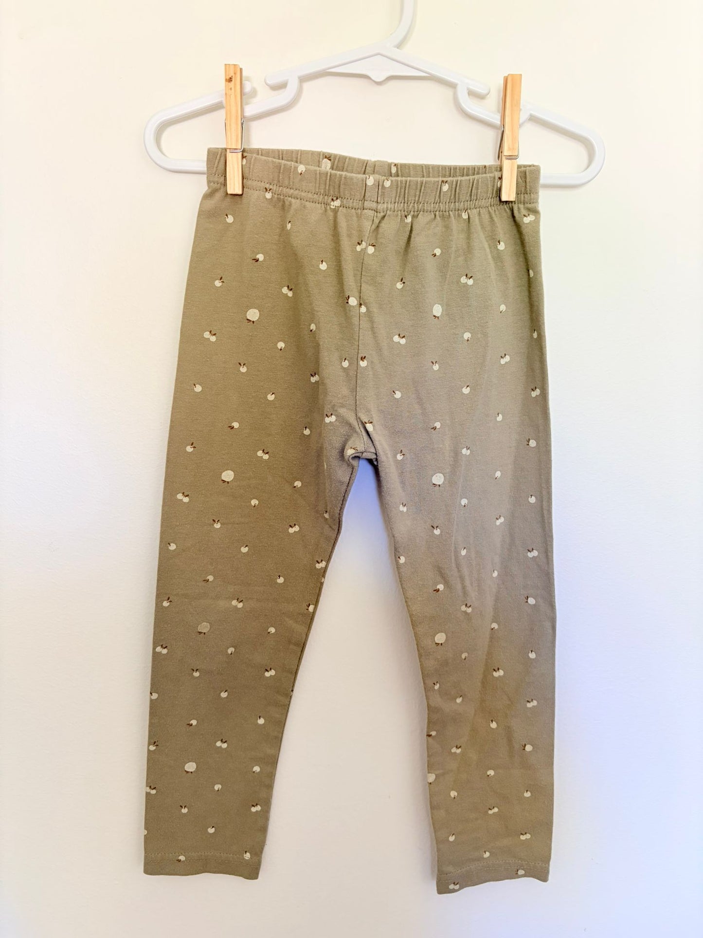 Size 4 Jamie Kay leggings pants green apple print.