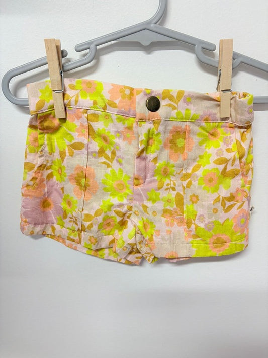 Size 1 Lacy Lane linen floral pattern shorts.