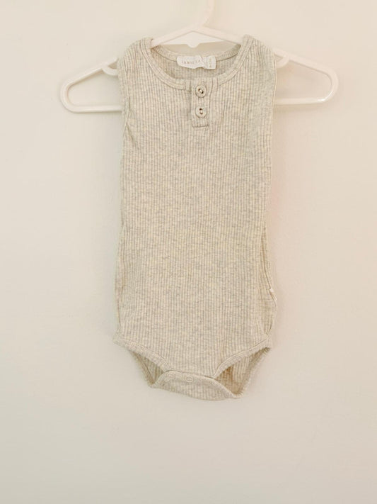 Size 0 Jamie Kay grey fleck ribbed sleeveless bodysuit.