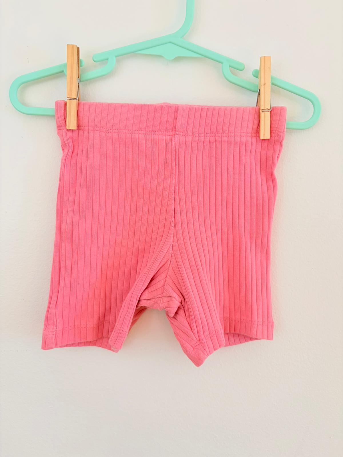 Size 2 Bonds ribbed cycling style shorts.